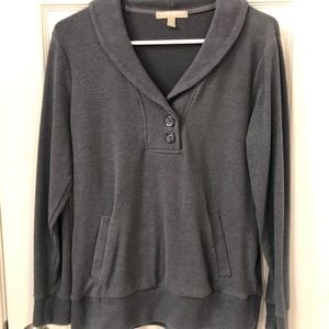 Gray Banana Republic sweater